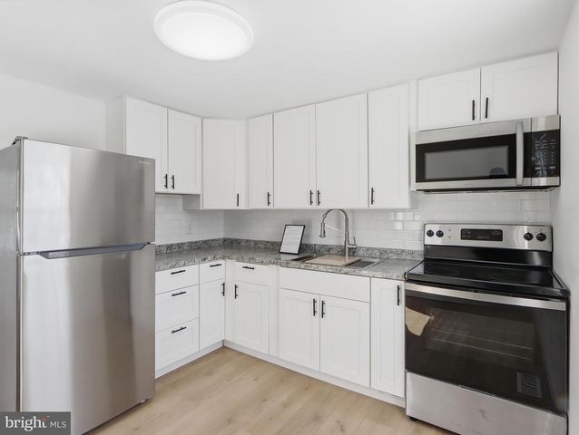 5600 PATRICK HENRY DR, Baltimore, MD 21225