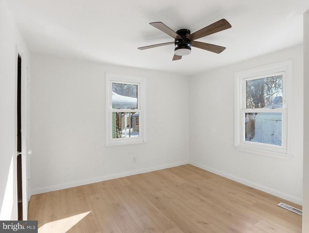 5600 PATRICK HENRY DR, Baltimore, MD 21225