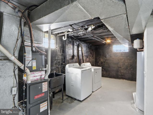 5600 PATRICK HENRY DR, Baltimore, MD 21225