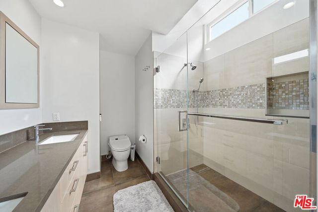 1342 Stanford Street 7, Santa Monica, CA 90404