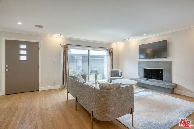 1342 Stanford Street 7, Santa Monica, CA 90404