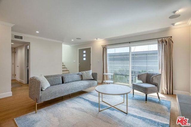 1342 Stanford Street 7, Santa Monica, CA 90404