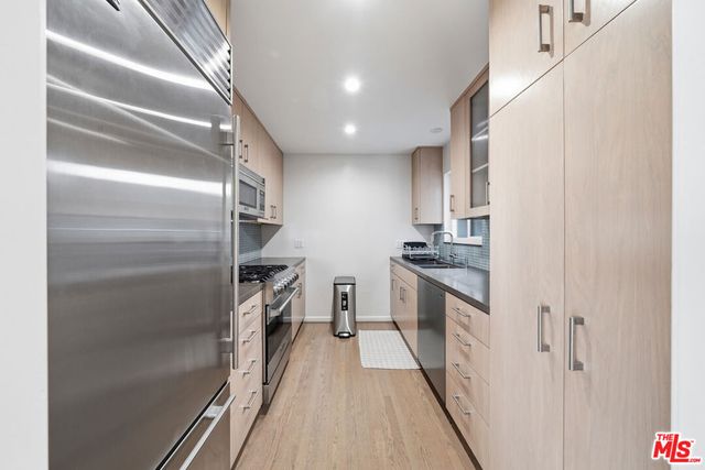 1342 Stanford Street 7, Santa Monica, CA 90404