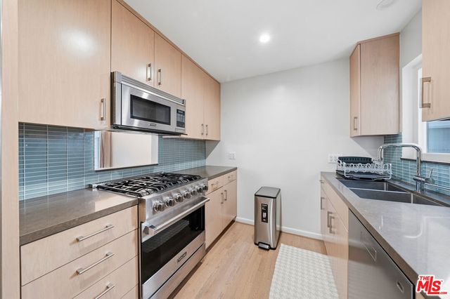 1342 Stanford Street 7, Santa Monica, CA 90404