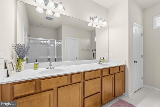 18184 PRESIDIO PL, Round Hill, VA 20141