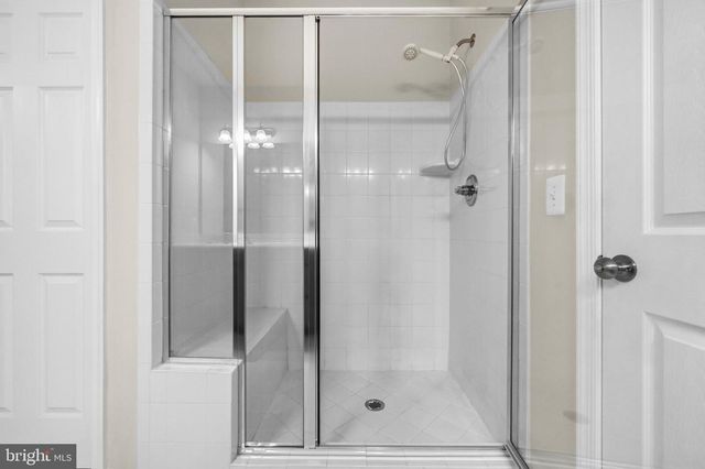 18184 PRESIDIO PL, Round Hill, VA 20141