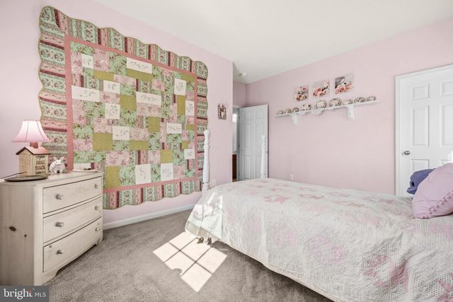 18184 PRESIDIO PL, Round Hill, VA 20141