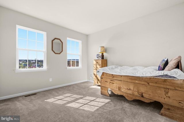 18184 PRESIDIO PL, Round Hill, VA 20141