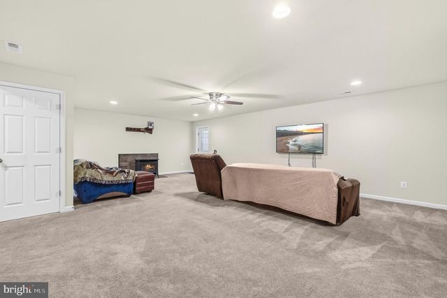 18184 PRESIDIO PL, Round Hill, VA 20141