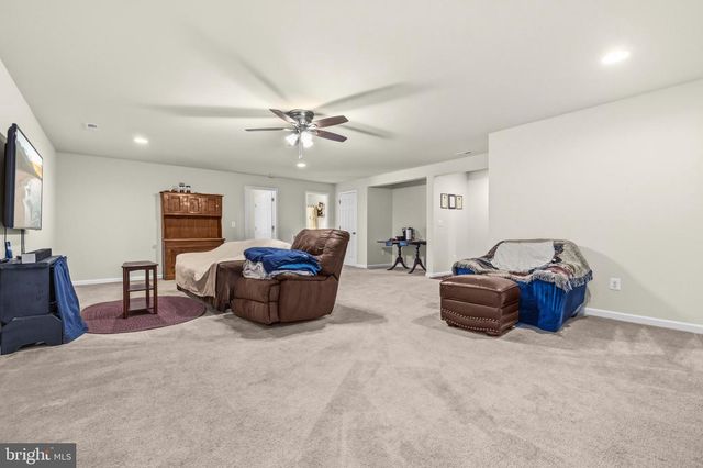 18184 PRESIDIO PL, Round Hill, VA 20141