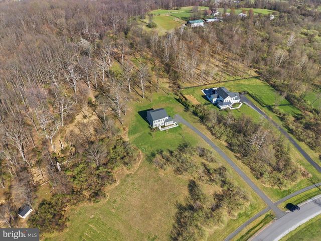 18184 PRESIDIO PL, Round Hill, VA 20141