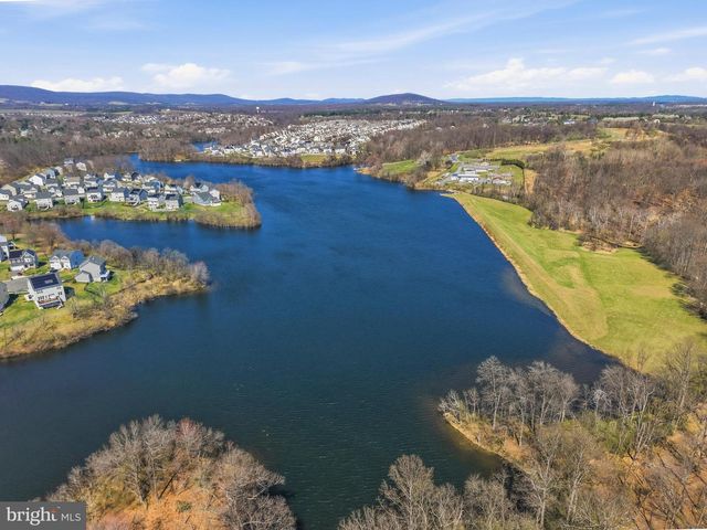 18184 PRESIDIO PL, Round Hill, VA 20141