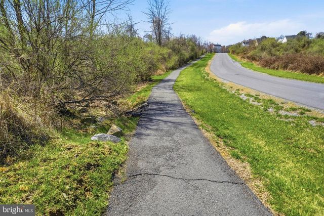 18184 PRESIDIO PL, Round Hill, VA 20141