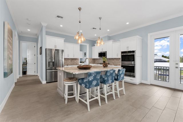24216 YACHT CLUB BOULEVARD, Punta Gorda, FL 33955