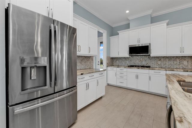 24216 YACHT CLUB BOULEVARD, Punta Gorda, FL 33955