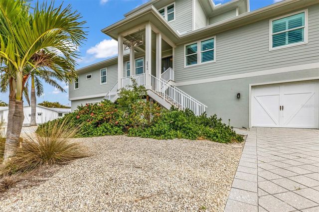 24216 YACHT CLUB BOULEVARD, Punta Gorda, FL 33955