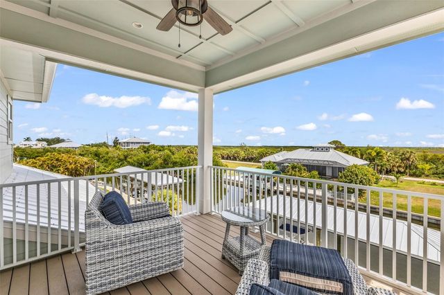 24216 YACHT CLUB BOULEVARD, Punta Gorda, FL 33955
