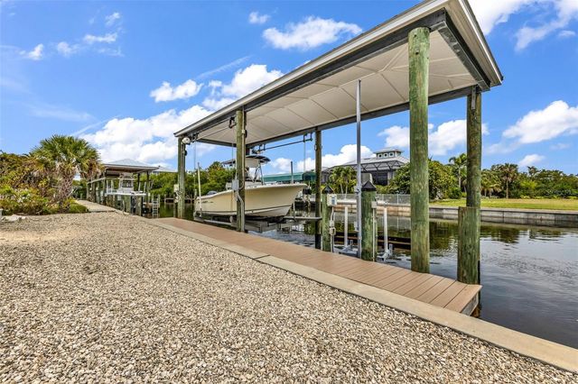 24216 YACHT CLUB BOULEVARD, Punta Gorda, FL 33955