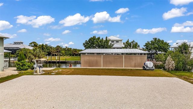 24216 YACHT CLUB BOULEVARD, Punta Gorda, FL 33955