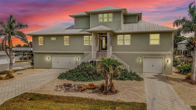 24216 YACHT CLUB BOULEVARD, Punta Gorda, FL 33955