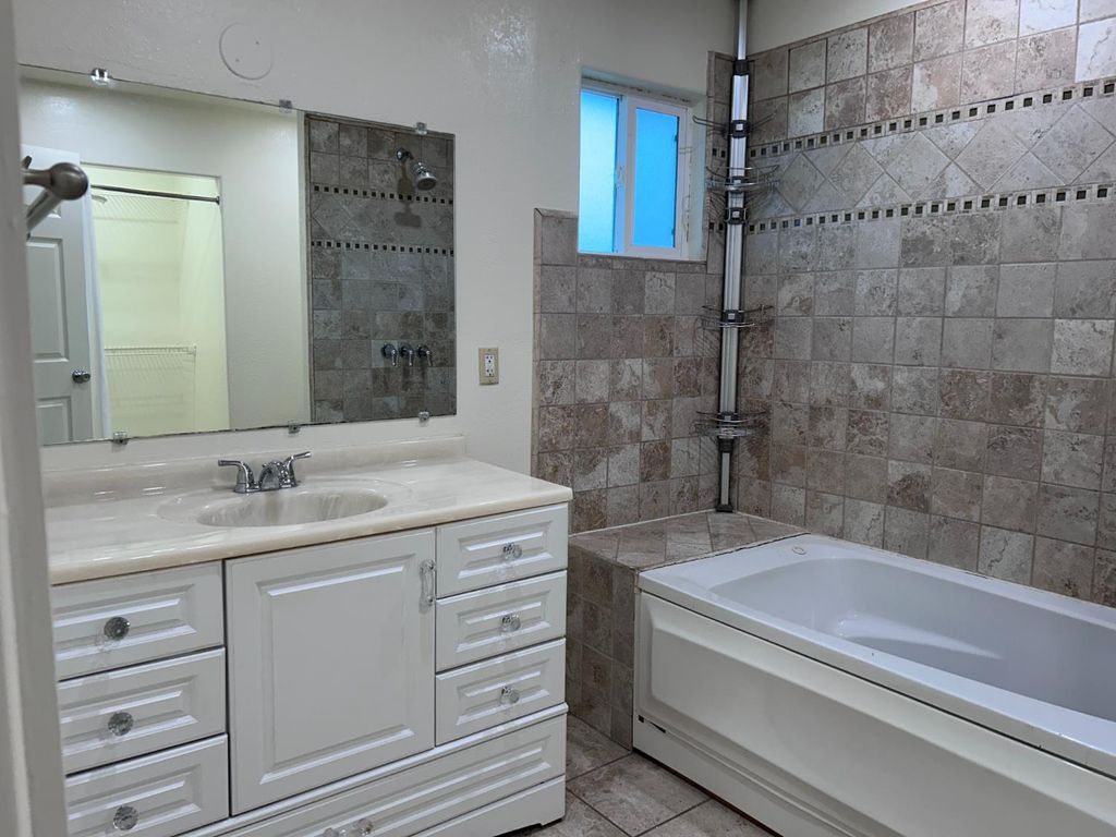 Image 7 of property listing at 10431 S Bethel Avenue, Selma, CA 93662
