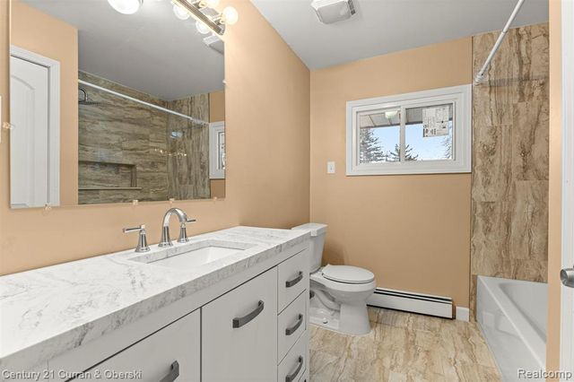 30631 Bayview Drive, Gibraltar, MI 48173