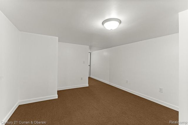 30631 Bayview Drive, Gibraltar, MI 48173