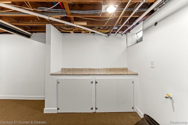 30631 Bayview Drive, Gibraltar, MI 48173