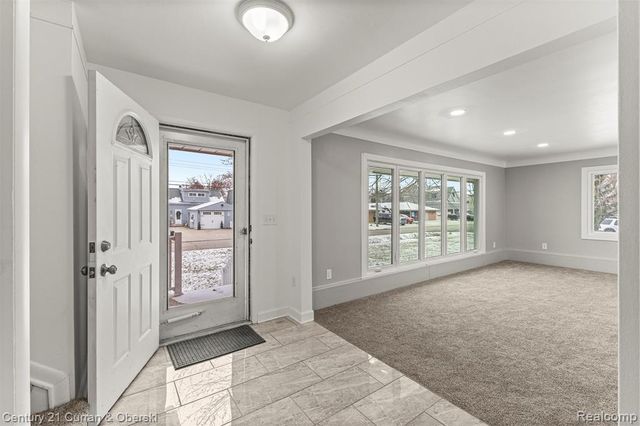 30631 Bayview Drive, Gibraltar, MI 48173