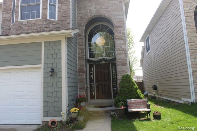 53 Highland Avenue, Clawson, MI 48017