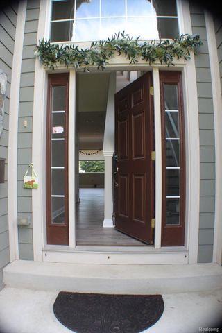 53 Highland Avenue, Clawson, MI 48017