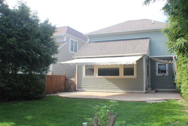 53 Highland Avenue, Clawson, MI 48017