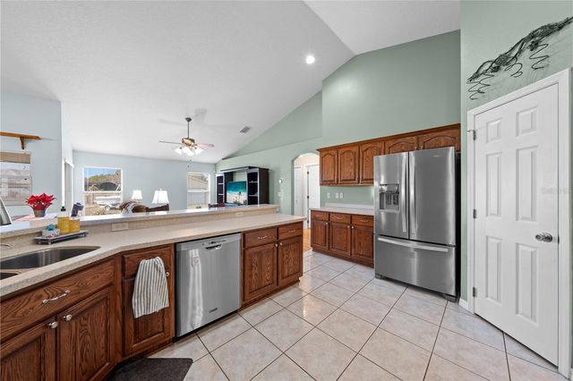 6351 OAK SHORE DRIVE DRIVE, St Cloud, FL 34771