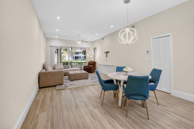 7484 La Paz Boulevard 103, Boca Raton, FL 33433