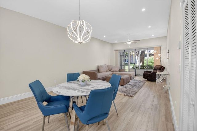 7484 La Paz Boulevard 103, Boca Raton, FL 33433