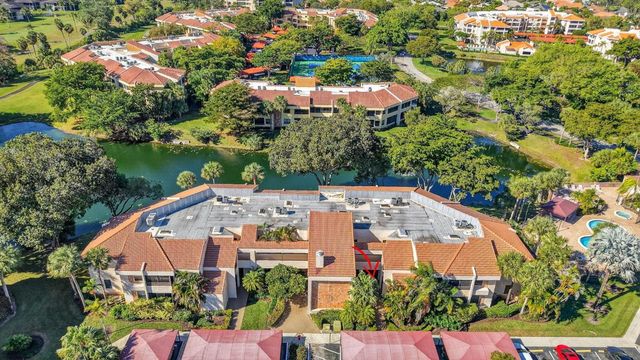 7484 La Paz Boulevard 103, Boca Raton, FL 33433