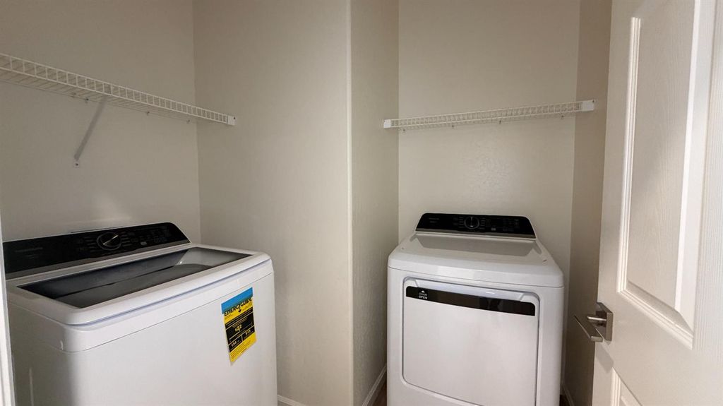 Image 19 of property listing at 2153 N Renn Avenue, Clovis, CA 93619