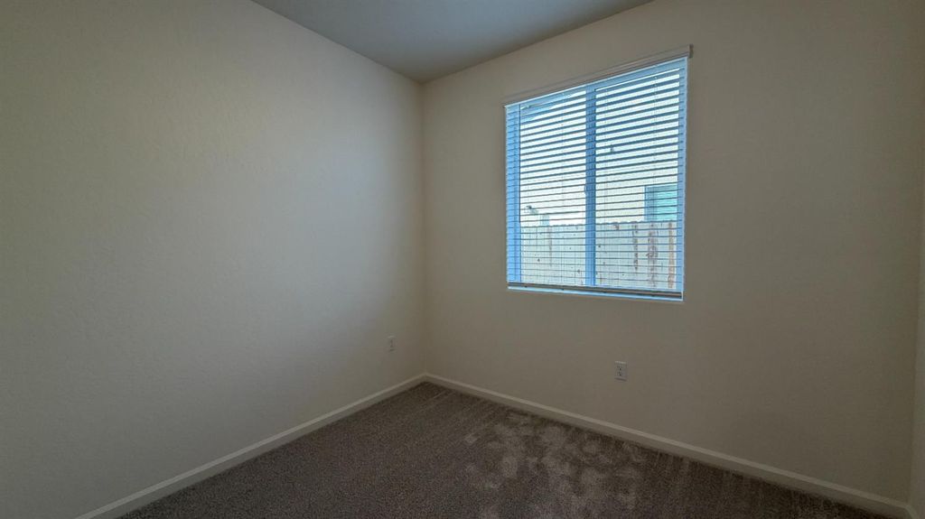 Image 20 of property listing at 2153 N Renn Avenue, Clovis, CA 93619