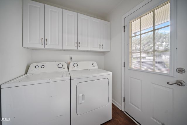 909 Amber Acres Lane, Knightdale, NC 27545