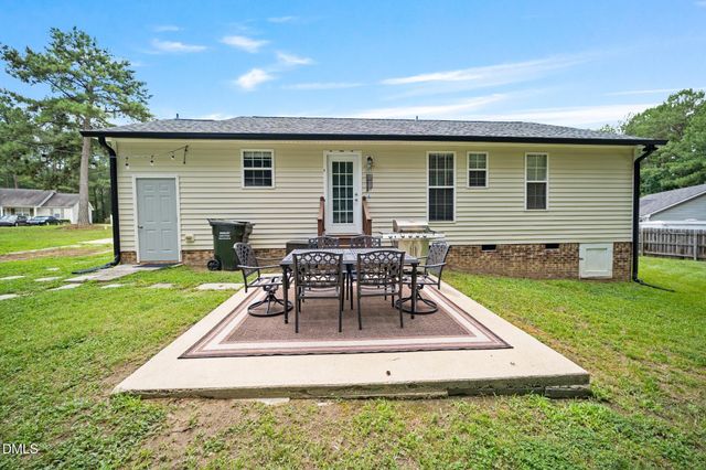 909 Amber Acres Lane, Knightdale, NC 27545
