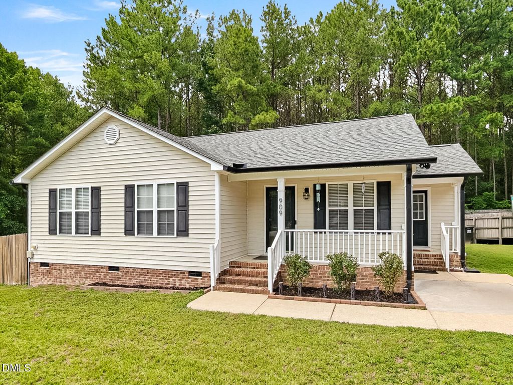 909 Amber Acres Lane, Knightdale, NC 27545