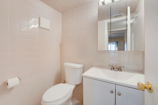 1011 Exeter, Boca Raton, FL 33434