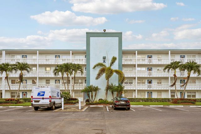 1011 Exeter, Boca Raton, FL 33434