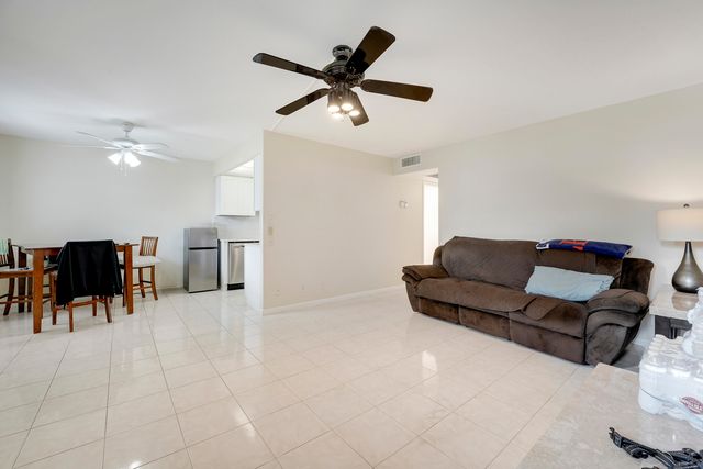 1011 Exeter, Boca Raton, FL 33434