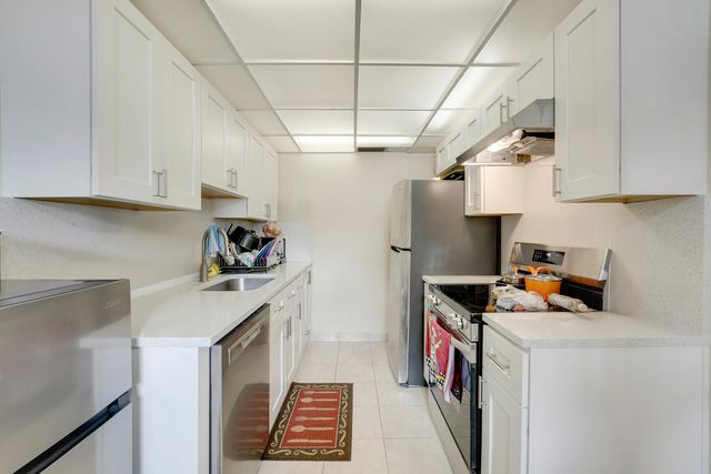 1011 Exeter, Boca Raton, FL 33434