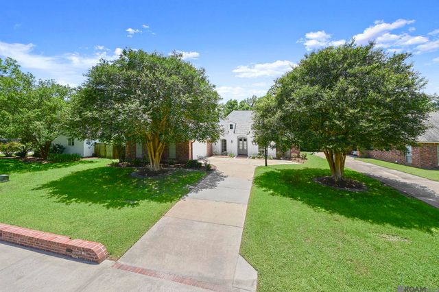 6042 Riverbrook Dr, Baton Rouge, LA 70820