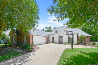 6042 Riverbrook Dr, Baton Rouge, LA 70820