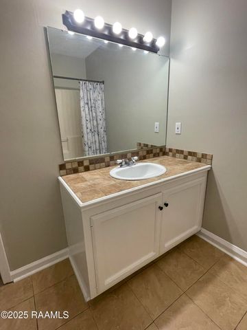 113 Earline Drive, Lafayette, LA 70506