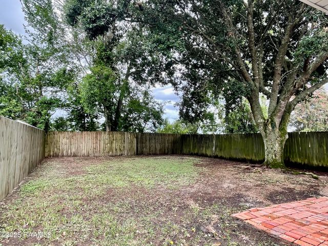 113 Earline Drive, Lafayette, LA 70506