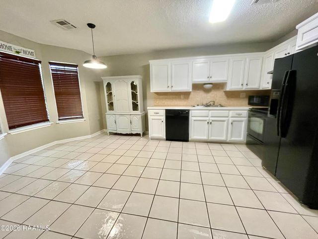 113 Earline Drive, Lafayette, LA 70506